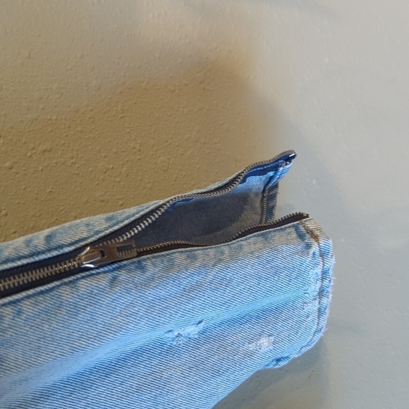 Abercrombie & Fitch Annie High Rise Girlfriend Jeans Size Zipper Size 25/0 Reg - Picture 11 of 16